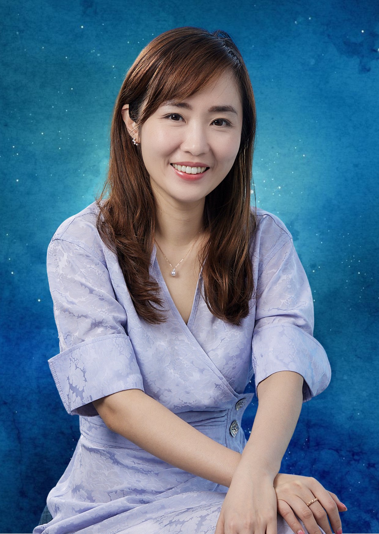 Rubie — Triplicity Astrology 占星館創辦人及首席占星教師